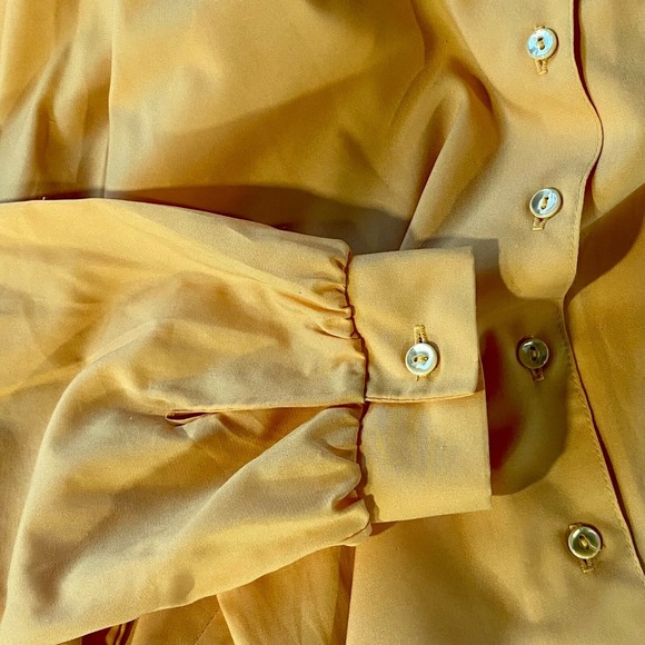 VTG JUDY BOND Shirt SIZE 12 Gold Mustard Solid No stretch Button Full Long Sl - Picture 6 of 6